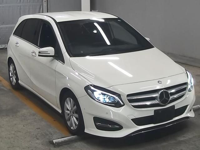 510 MERCEDES BENZ B CLASS 246242 2015 г. (ZIP Tokyo)